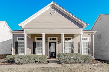 4559 Clubview Dr Bessemer, AL 35022